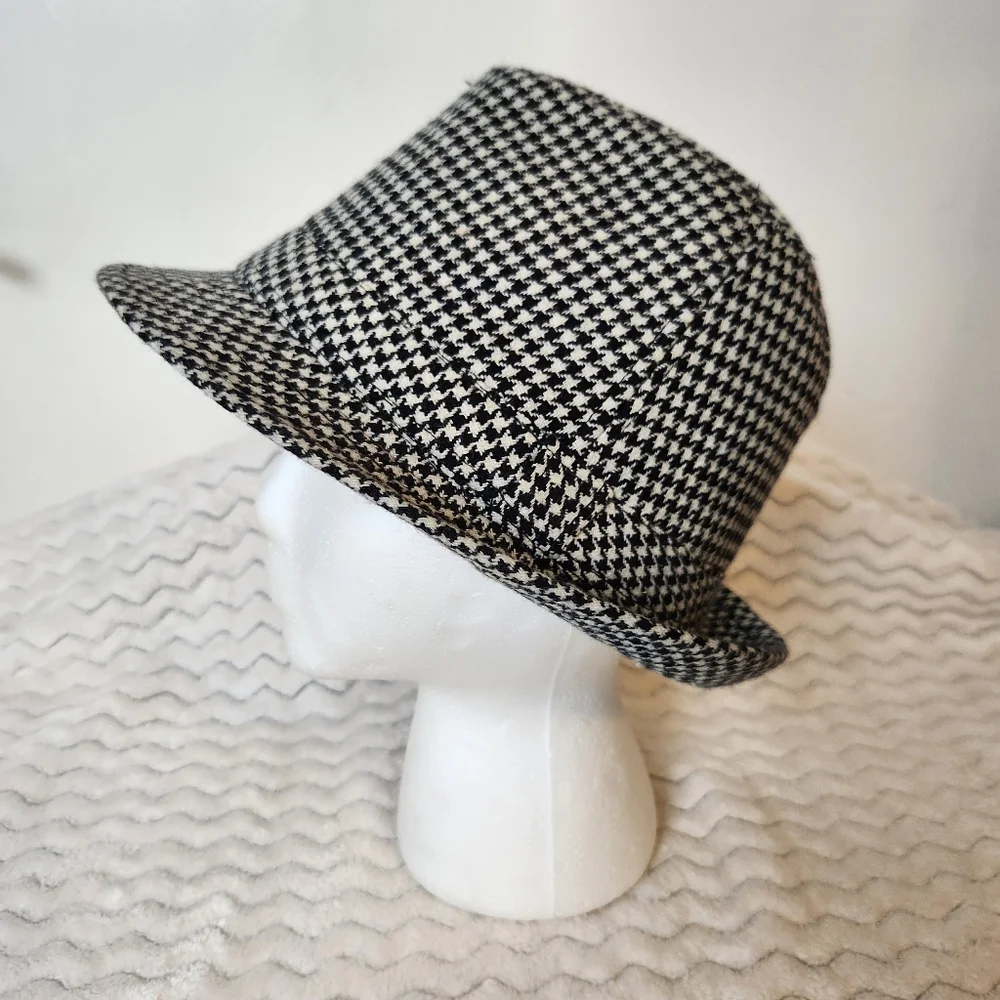 Black & White Houndstooth 